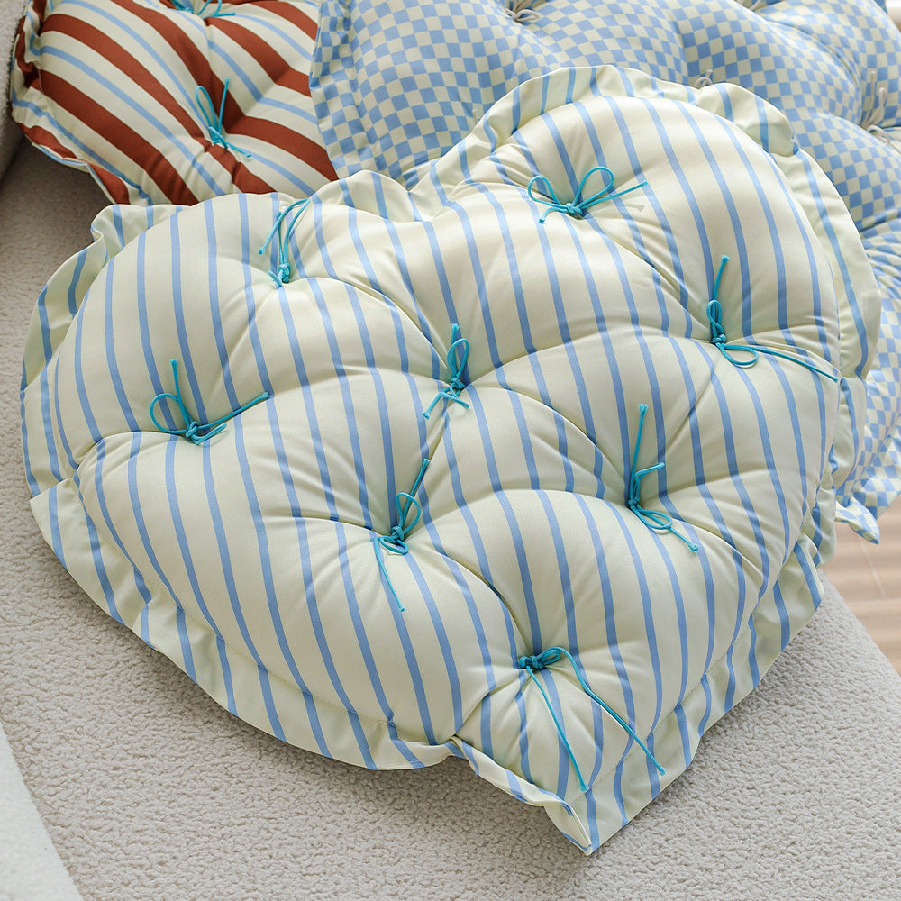 Heart-shaped seat cushion