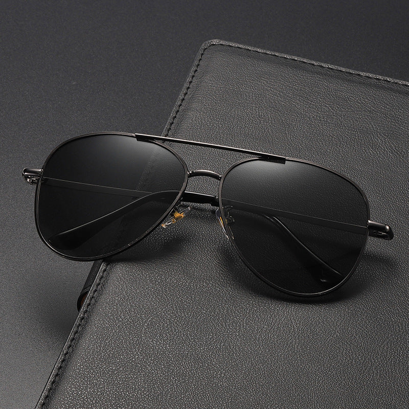 Men's Pilot Sunglasses with Polarized Lenses Stornfield