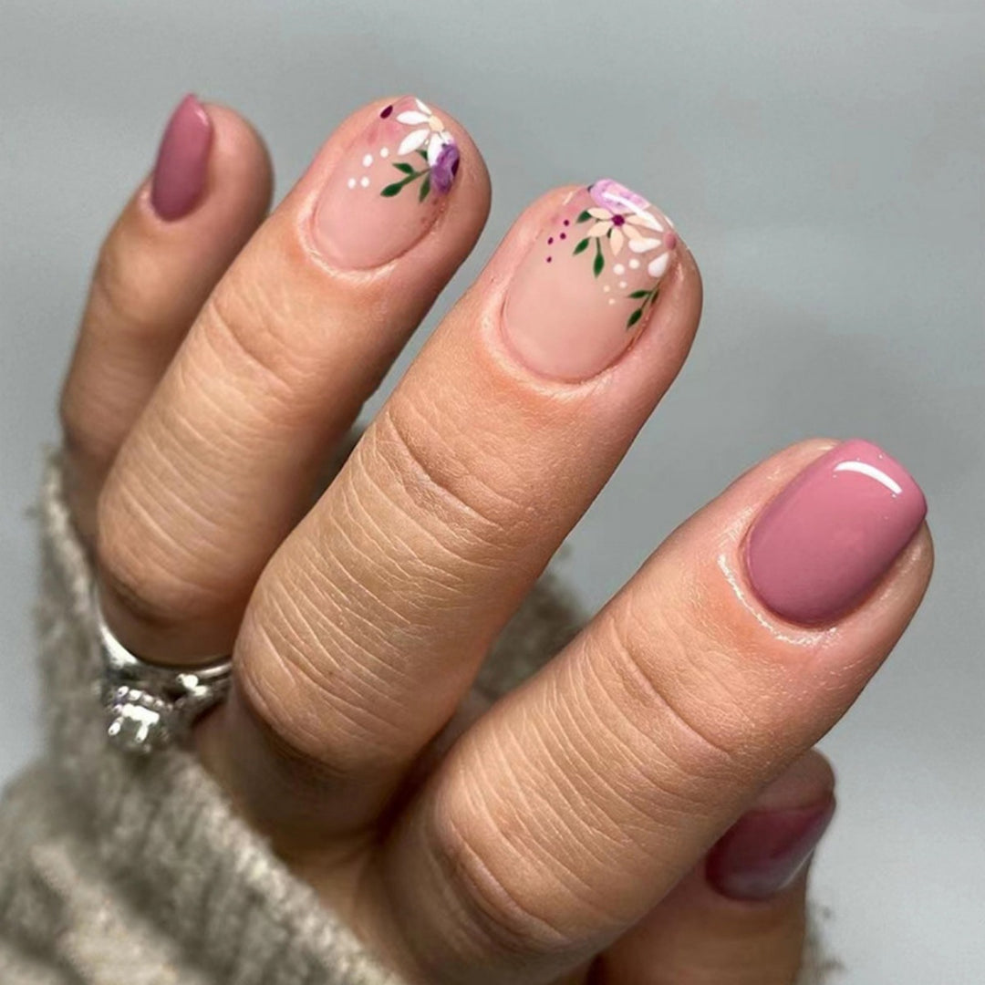 Artistic Floral Design Press-On Nails Stornfield