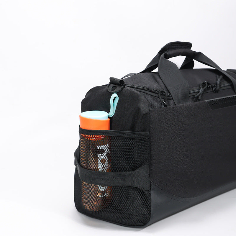 Men's sporty travel bag with ample storage space and detachable shoulder strap Stornfield