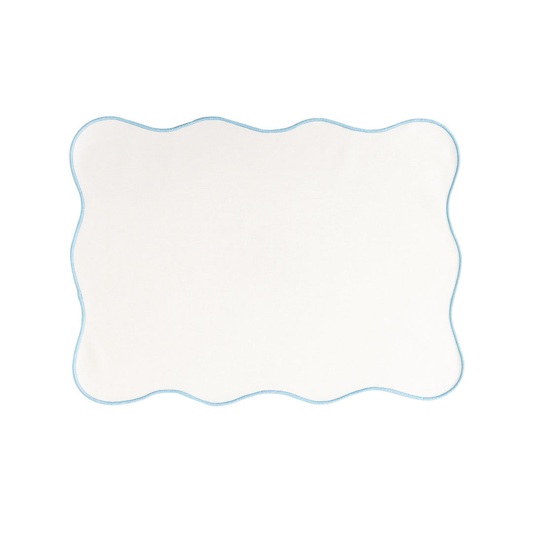 Table mat made of microfiber with wavy hem