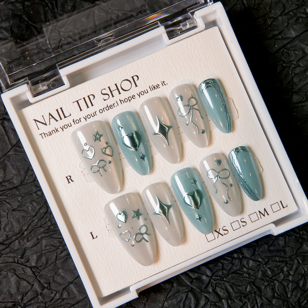Artistic Nail Art Tips