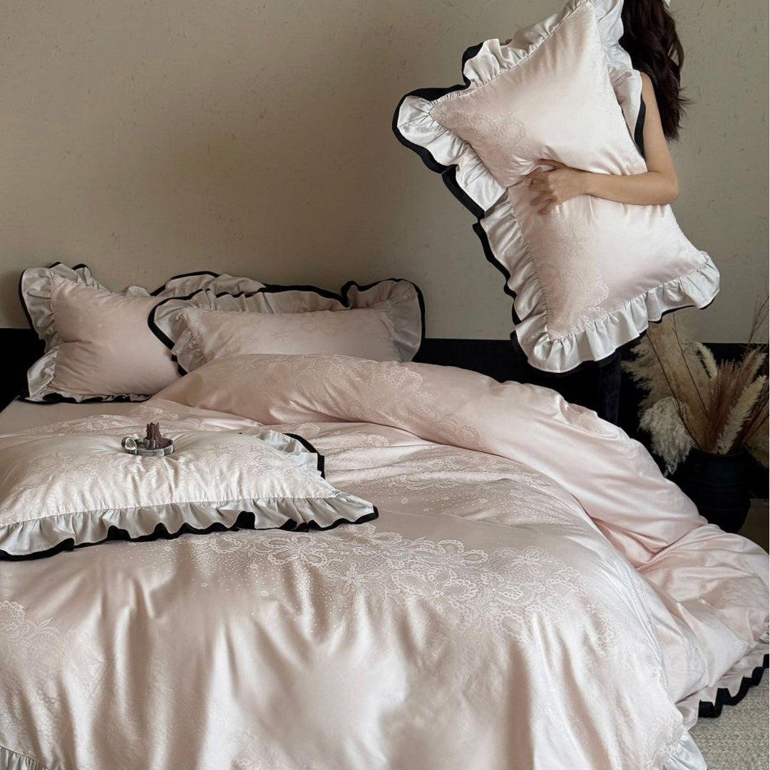 Bedding set with double-layer ruffle and jacquard texture