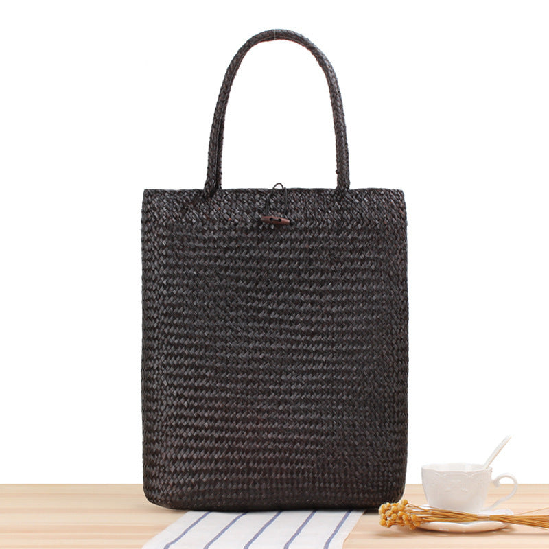 Shopping bag made of woven natural material Stornfield