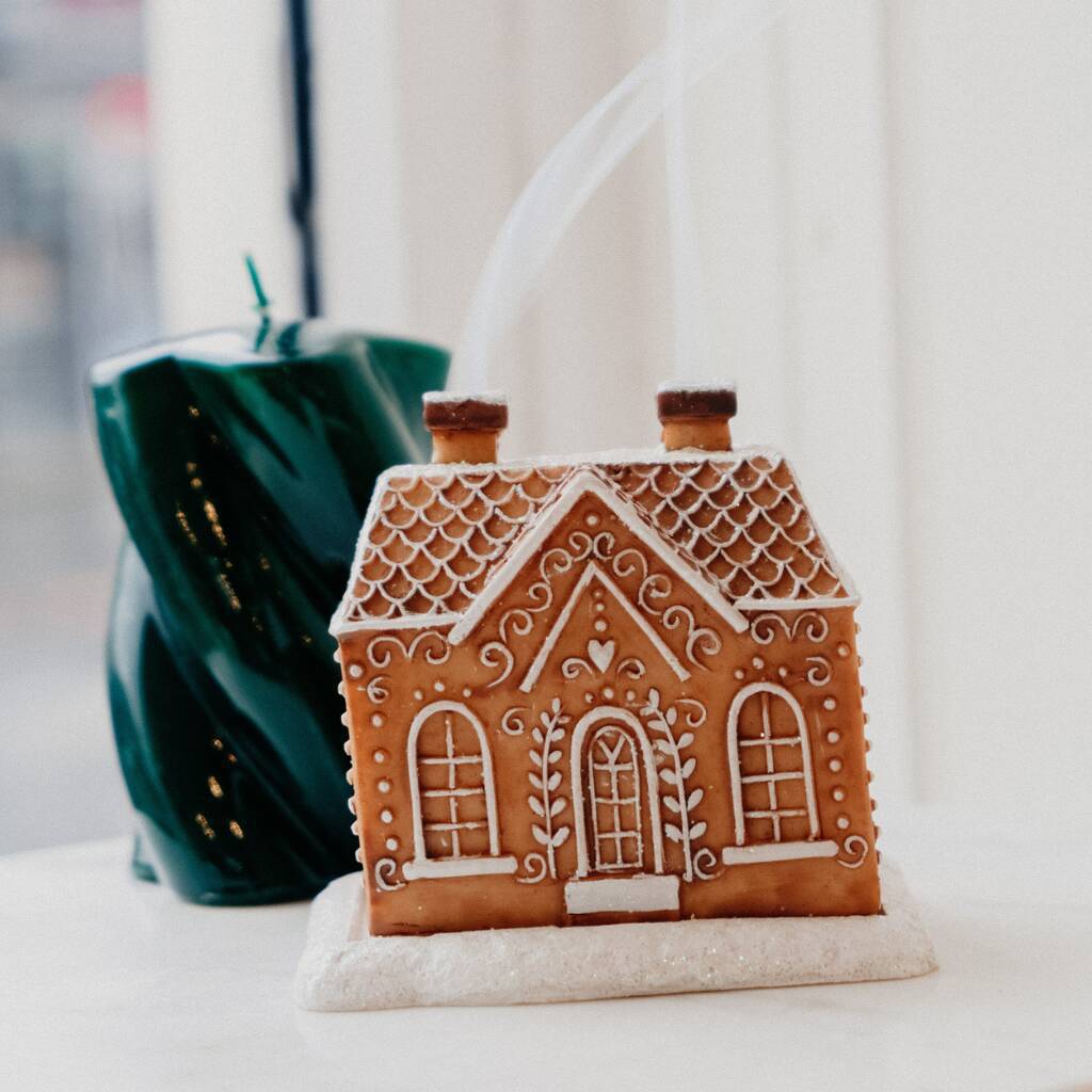 Decorative Winter House Stornfield