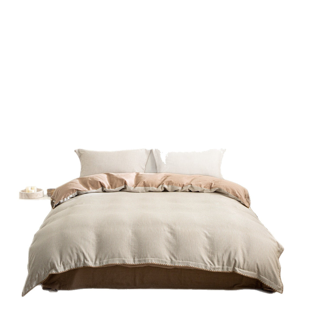 Reversible bedding set made of linen-cotton blend with fine pinstripes