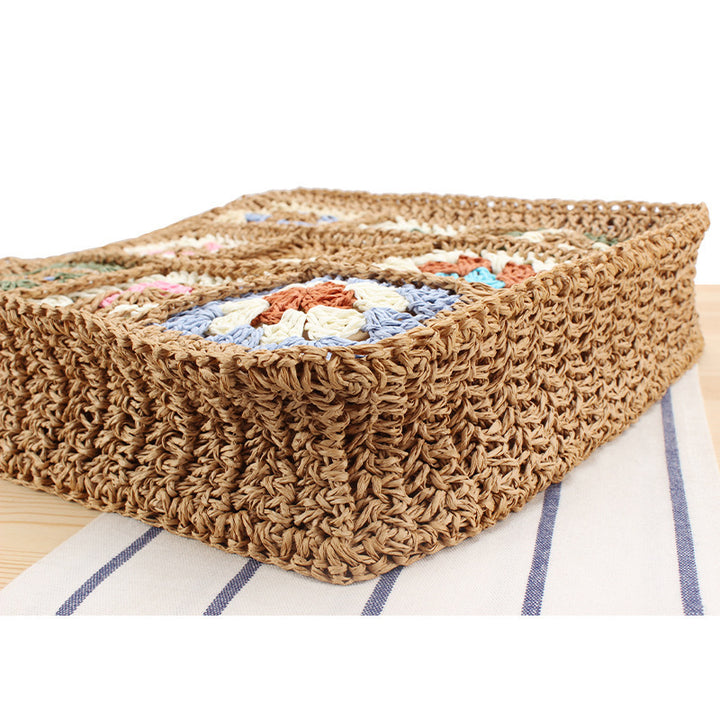 Hand-knotted tote bag with floral inspiration design Stornfield