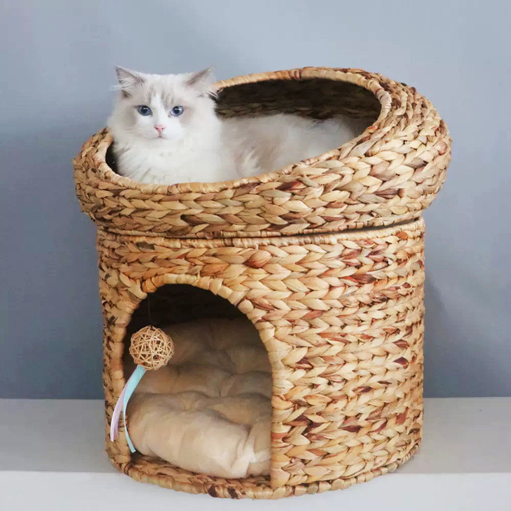 Cozy cat basket with play ball Stornfield