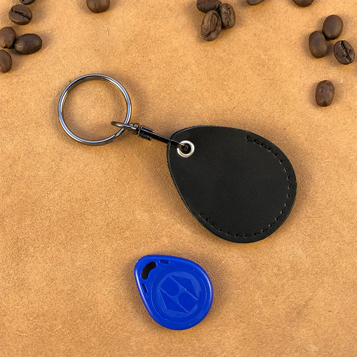 Unisex keychain with integrated Tracker Stornfield