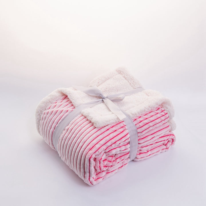 Women's luxurious and soft cuddle blanket with velvety surface Stornfield