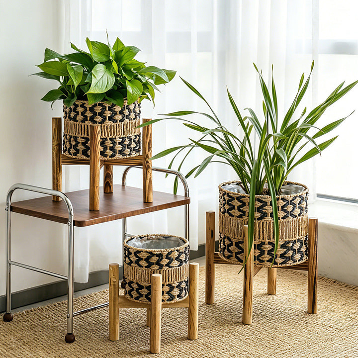 High-quality plant pot with stand Stornfield