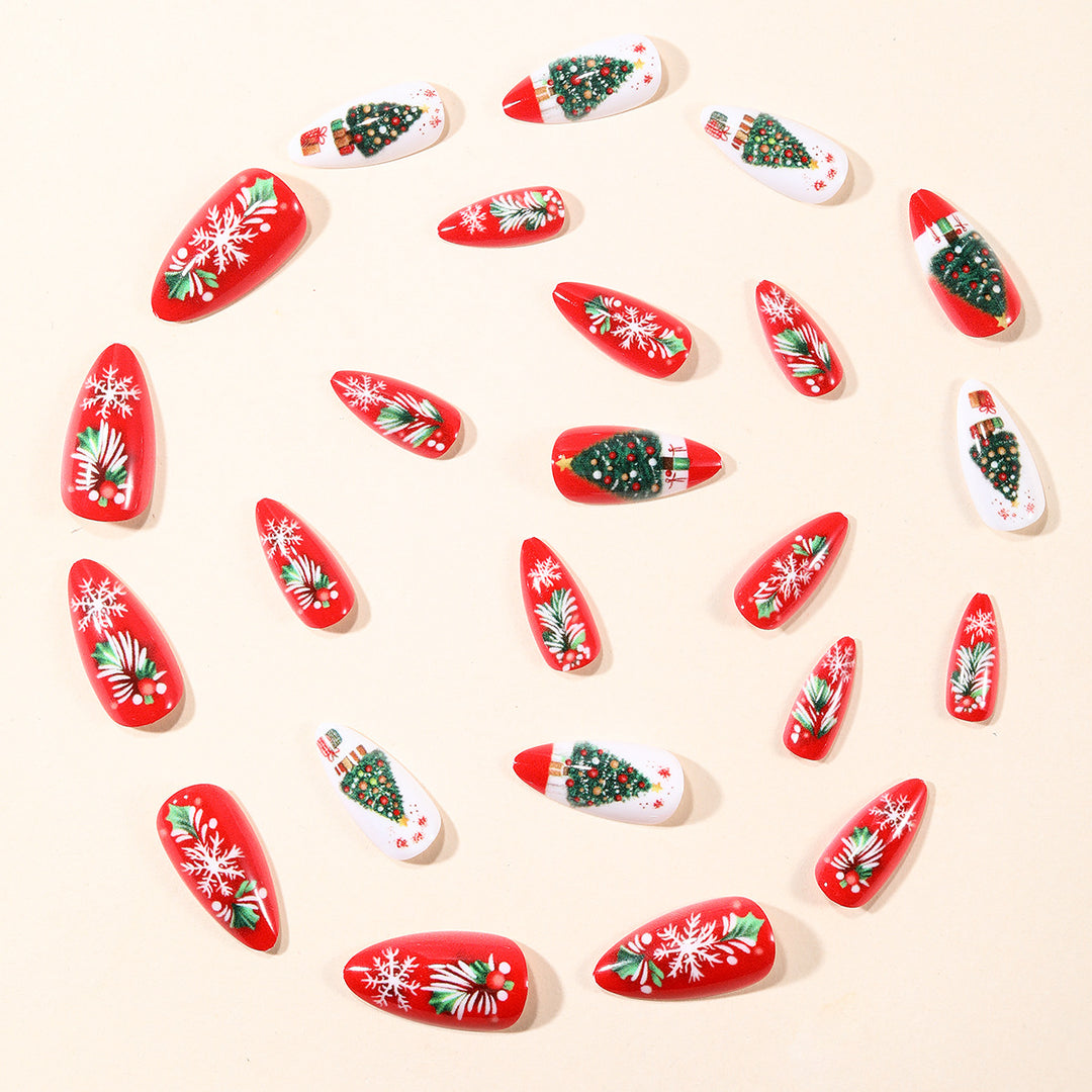 Festive Christmas-Themed Nail Art Extensions Stornfield