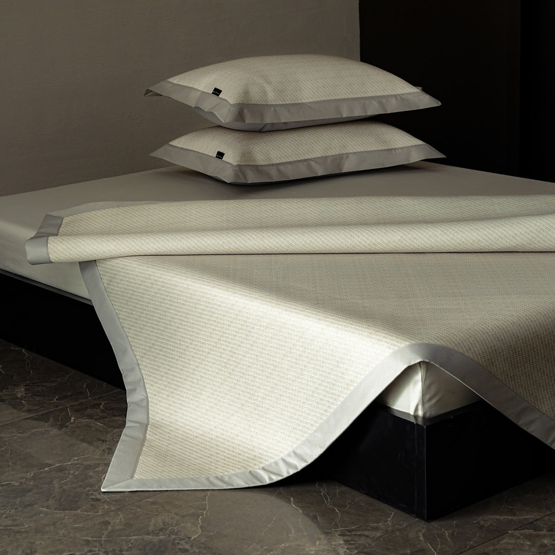 Woven summer bed runner with matching pillow covers