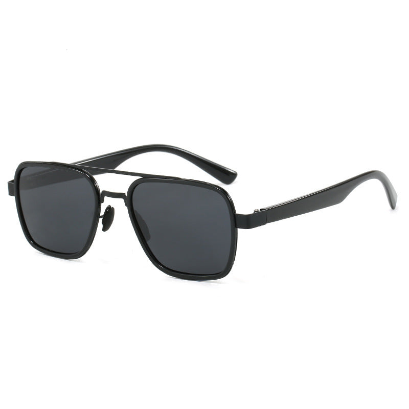 Ladies' fashionable sunglasses with square frame and innovative lenses Stornfield