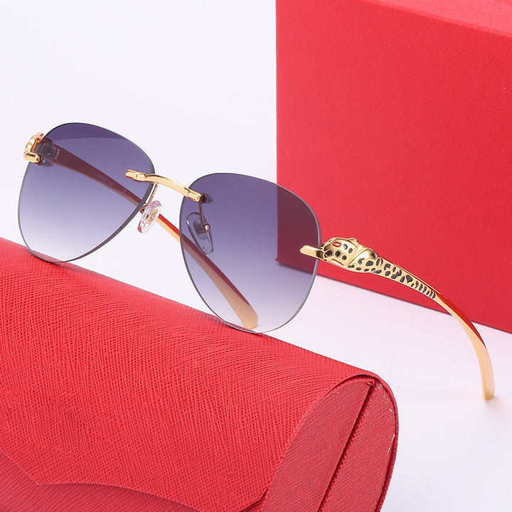 Ladies elegant pilot sunglasses with luxurious gold frame and protective lenses Stornfield
