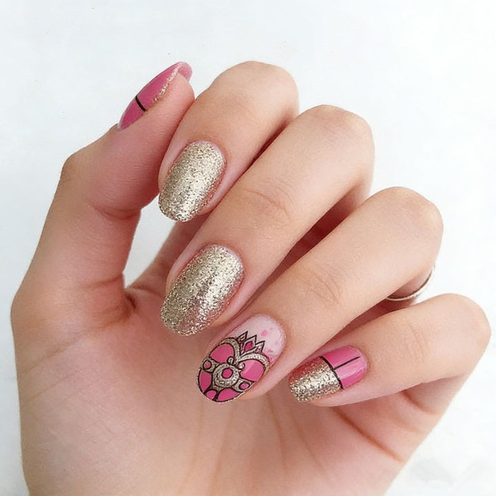 Glamorous Nail Art Design Set