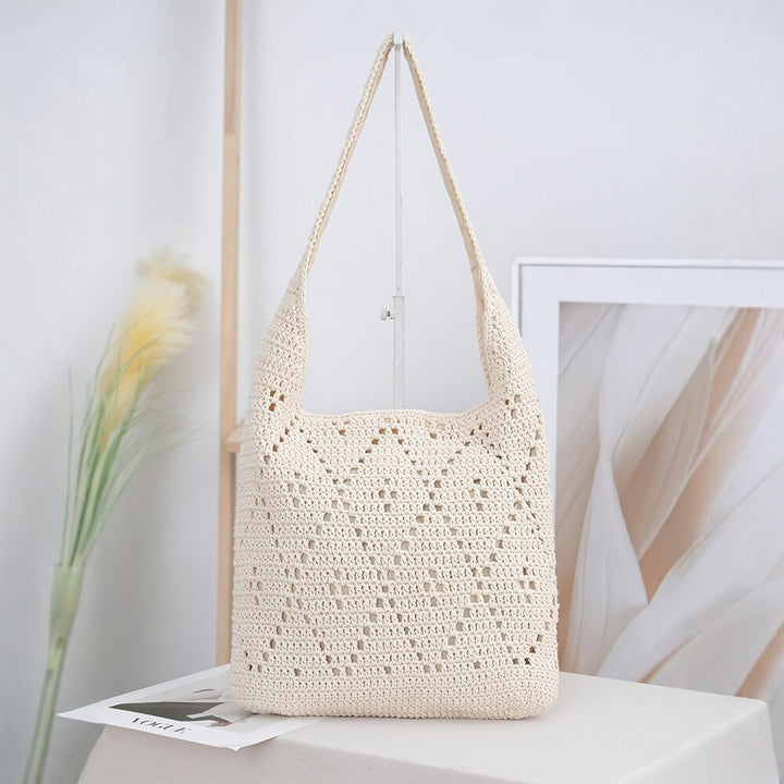 Handcrafted straw shoulder bag Stornfield