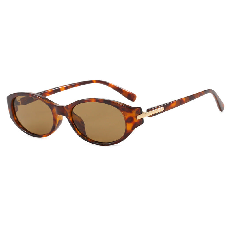 Women's cat-eye sunglasses with a robust frame and polarized lenses Stornfield