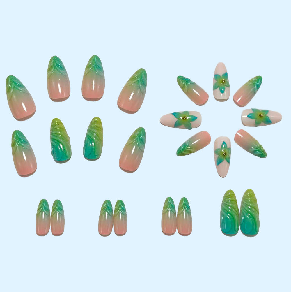 Artificials nails with elegant flower design and gradient color Stornfield