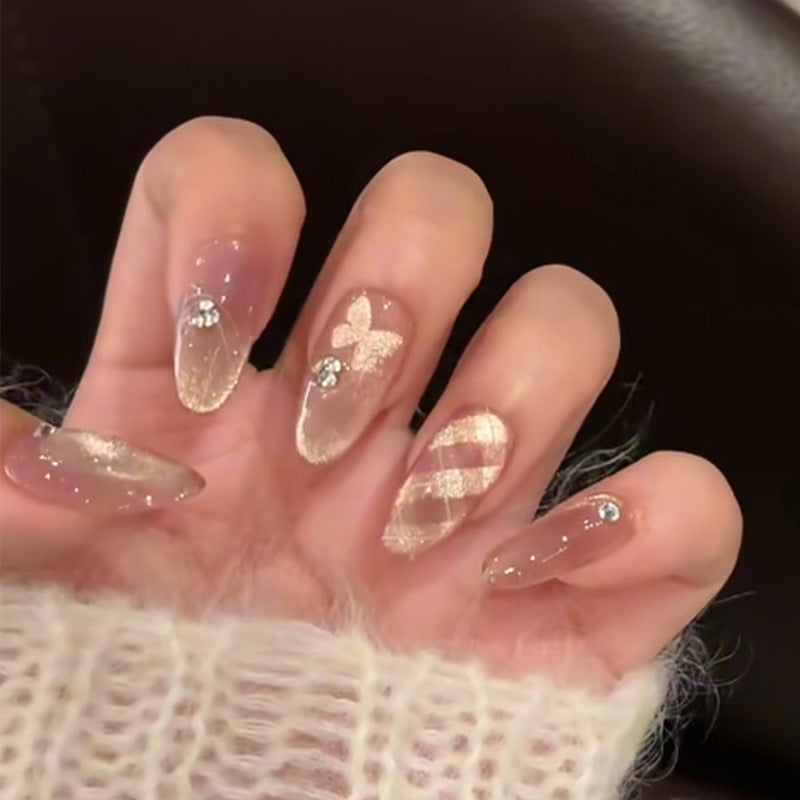 Long-lasting and Decorative Art Nails Stornfield