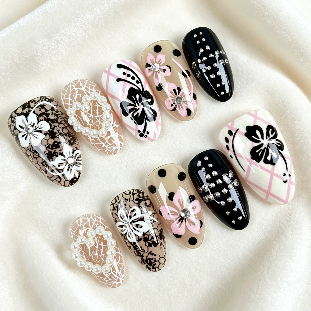Artistic Floral-Designed Press-On Nail Set