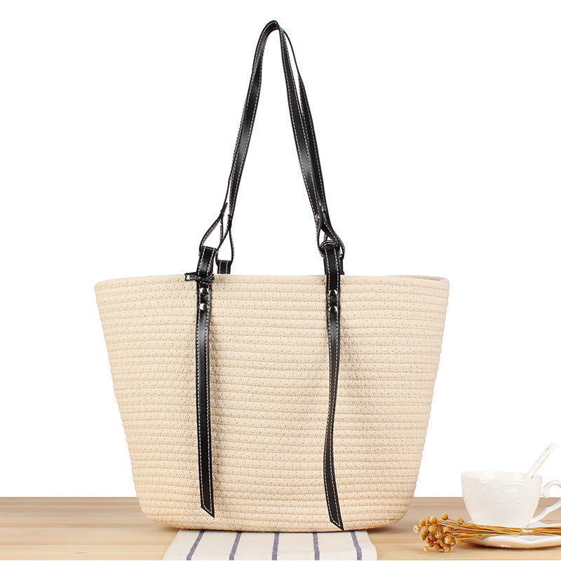 Elegant Beach Bag Made of Woven Natural Material with Stylish Leather Accents Stornfield