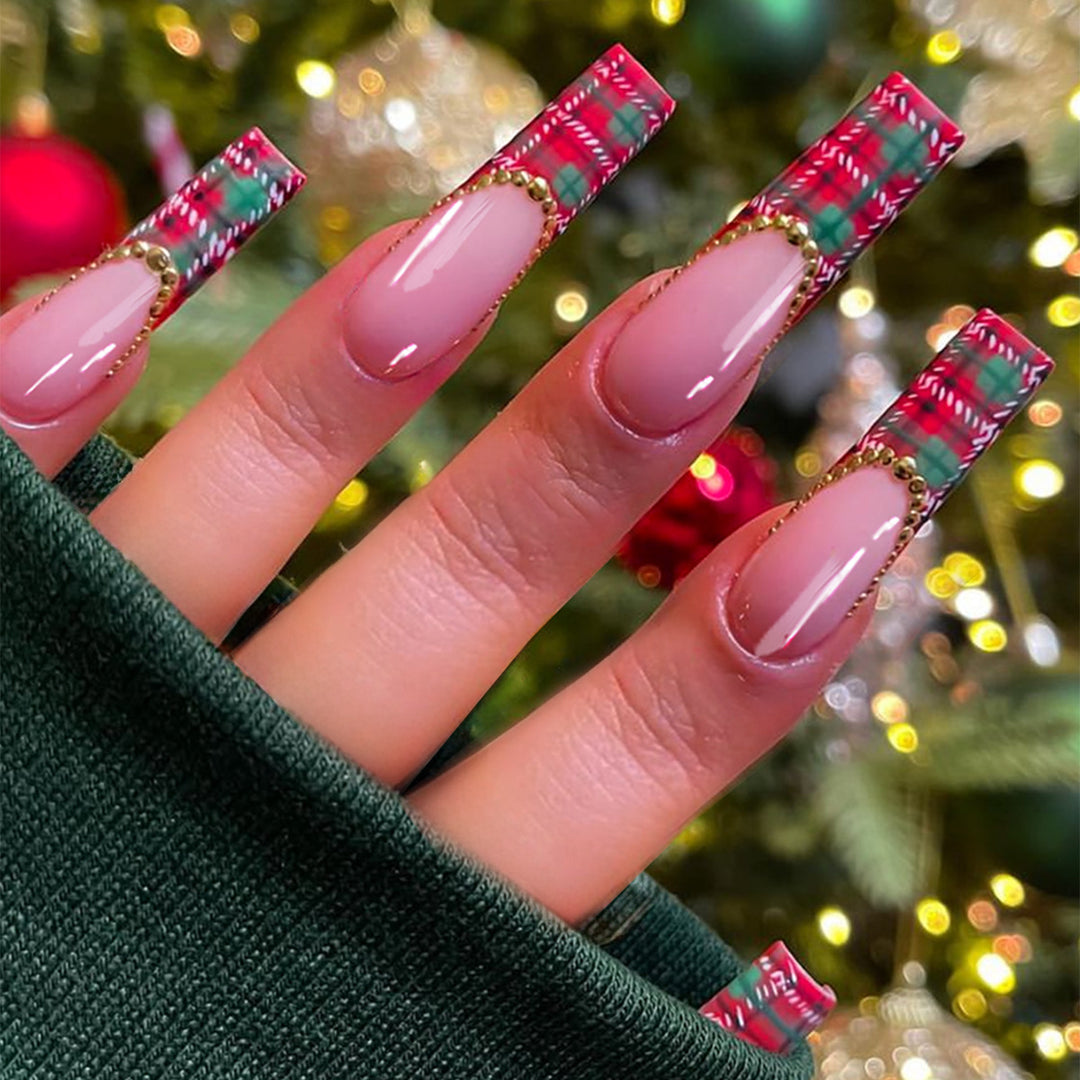 Artistic Press-On Nail Set with Plaid and Gold Accents Stornfield