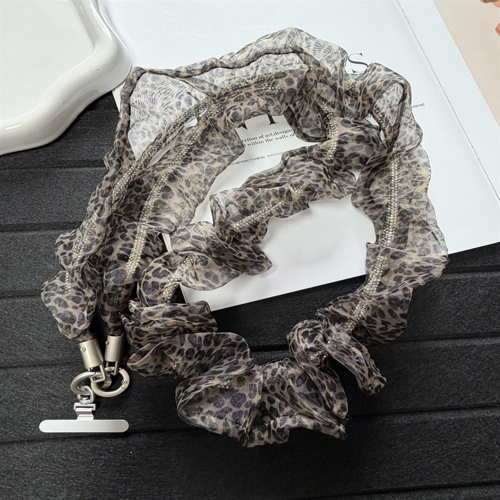 Ruffled Charm Eyewear Chain Stornfield