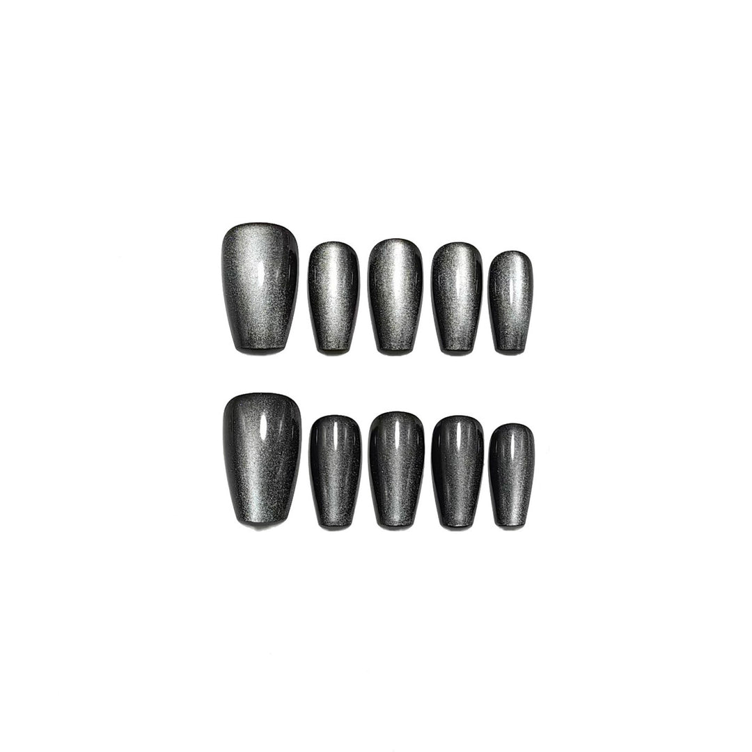 Nail art set with elegant metallic finish Stornfield