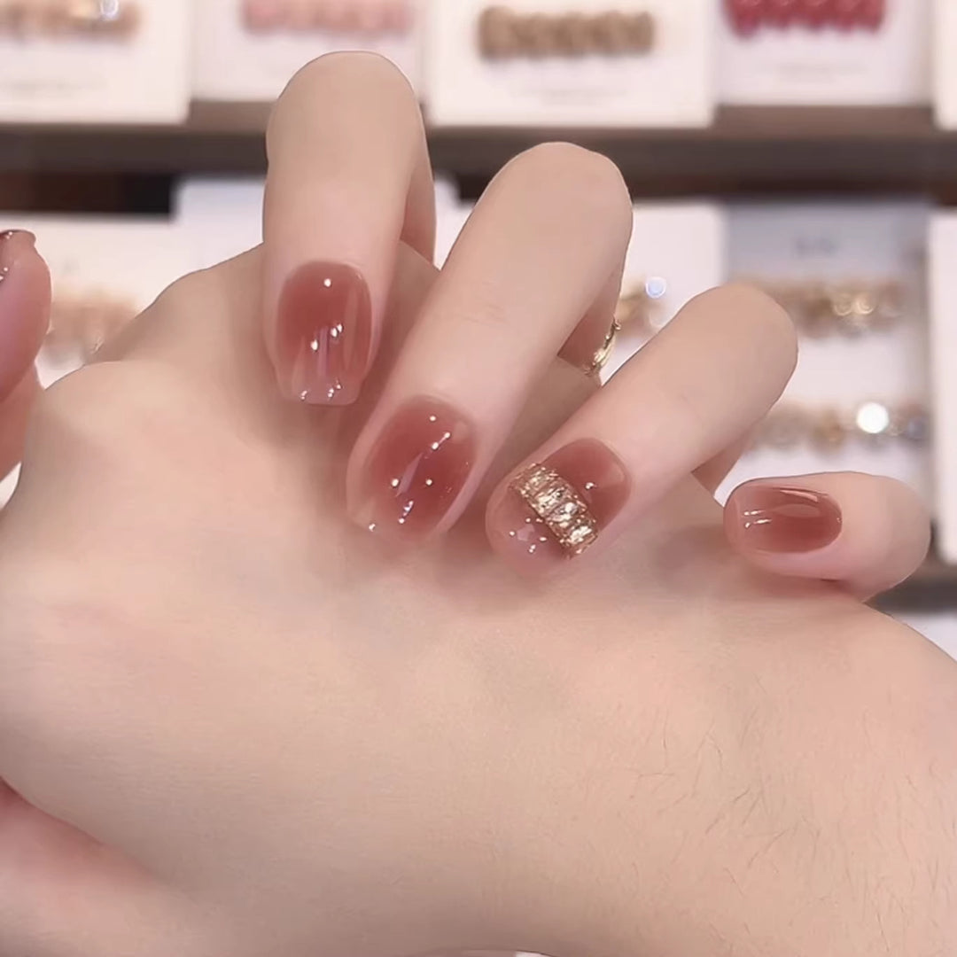 Luxury Decorative Press-On Nail Set Stornfield