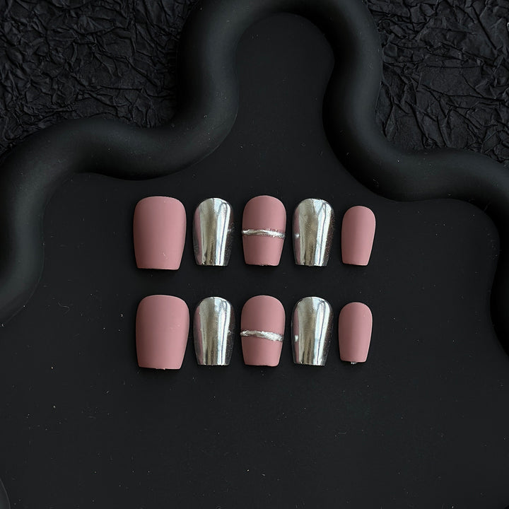 Decorative Press-On Nail Art Set with Metallic and Matte Finish