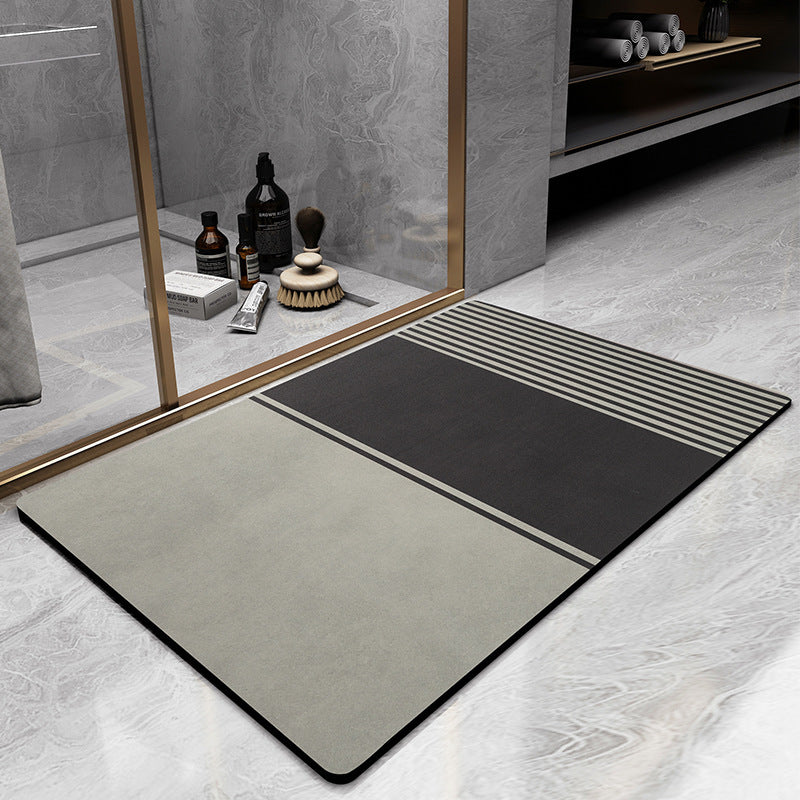 Plush Microfiber Bath Mat with Elegant Stripe Design