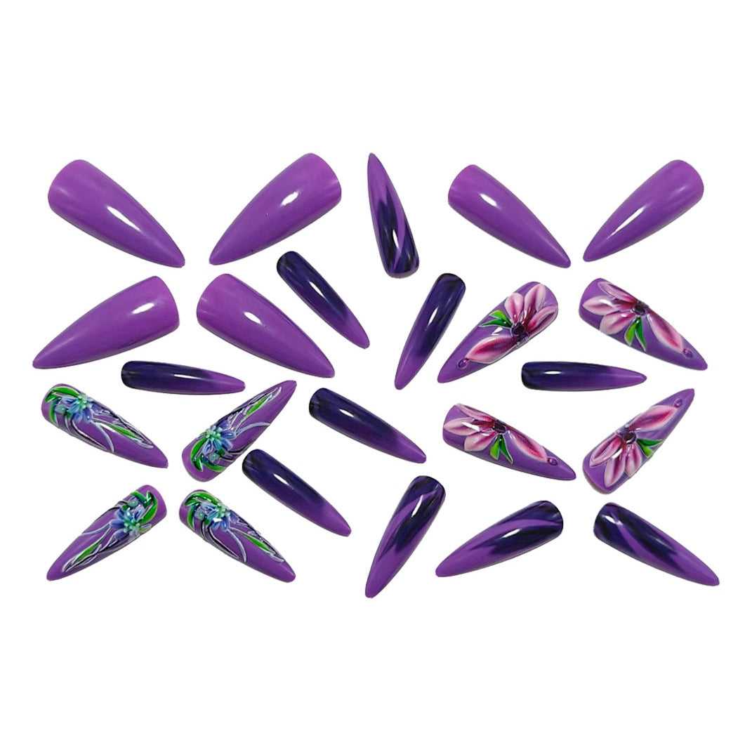 Artificial nails with artful floral design Stornfield