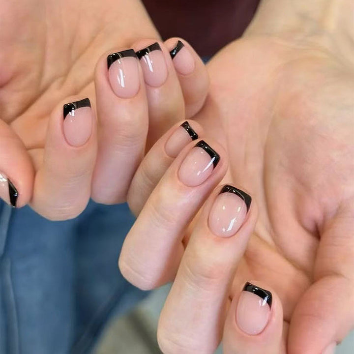 Elegant Nail Art with Black-White Contrast Stornfield