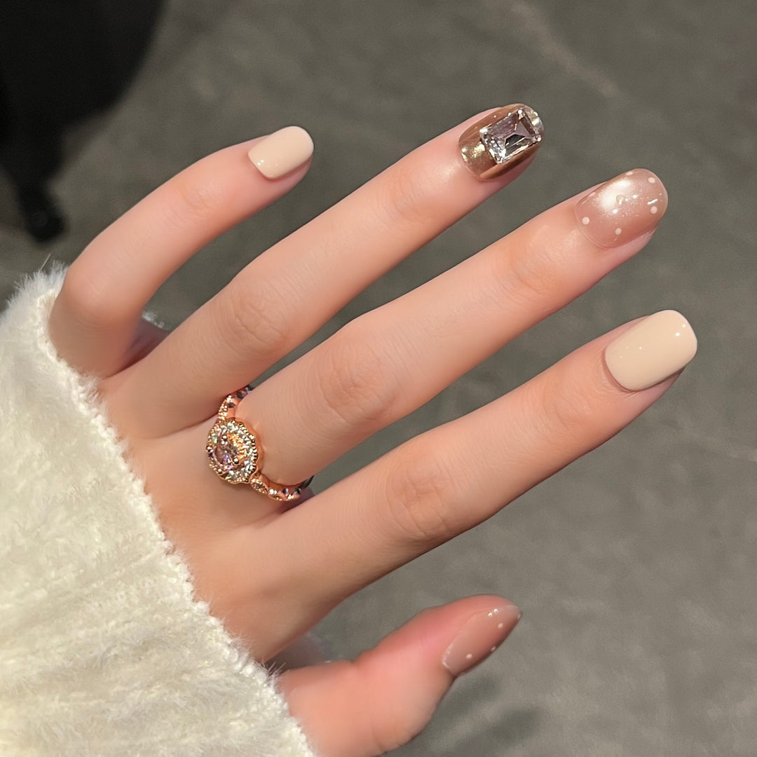Elegant Press-On Nail Art Set Stornfield