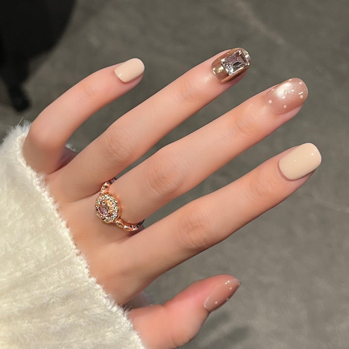 Elegant Press-On Nail Art Set Stornfield