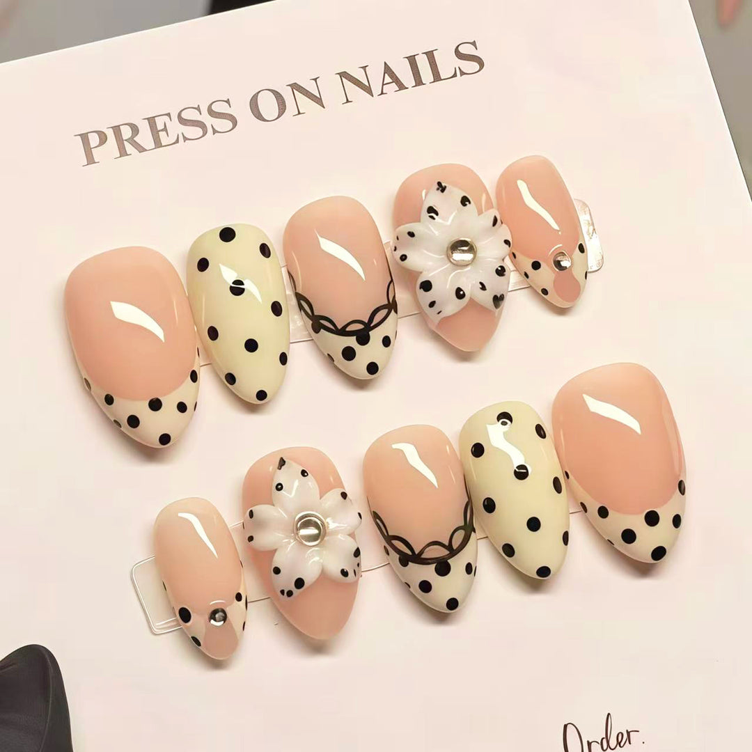 Elegant Press-On Nail Art Set with Floral and Dot Designs