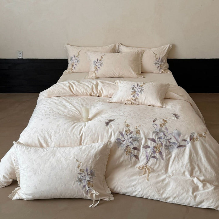 Botanical Jacquard Duvet Cover & Pillow Sham Set with Embroidered Floral Motifs and Lace Trim
