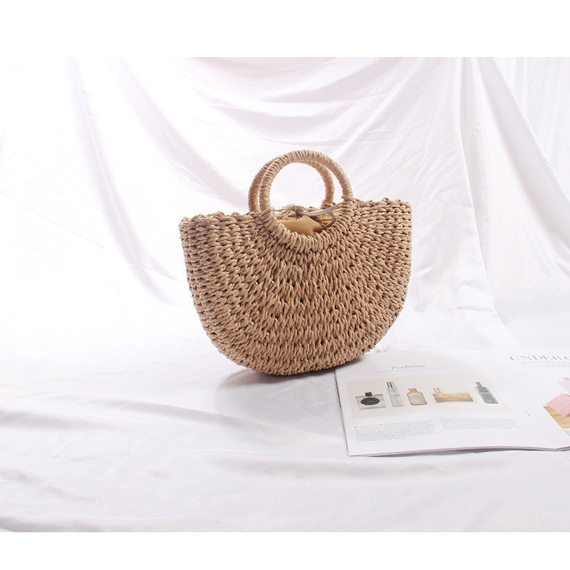 Generous basket bag with charming round handle Stornfield