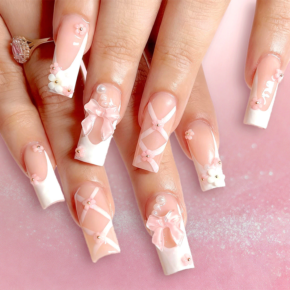 Decorative Floral Press-On Nails Stornfield