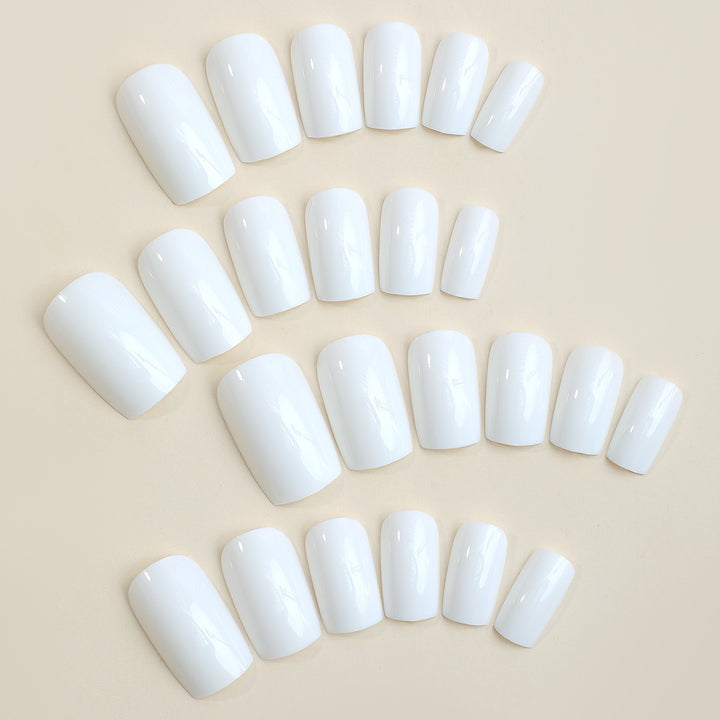 Artificial nail set with brand new design and perfect fit Stornfield