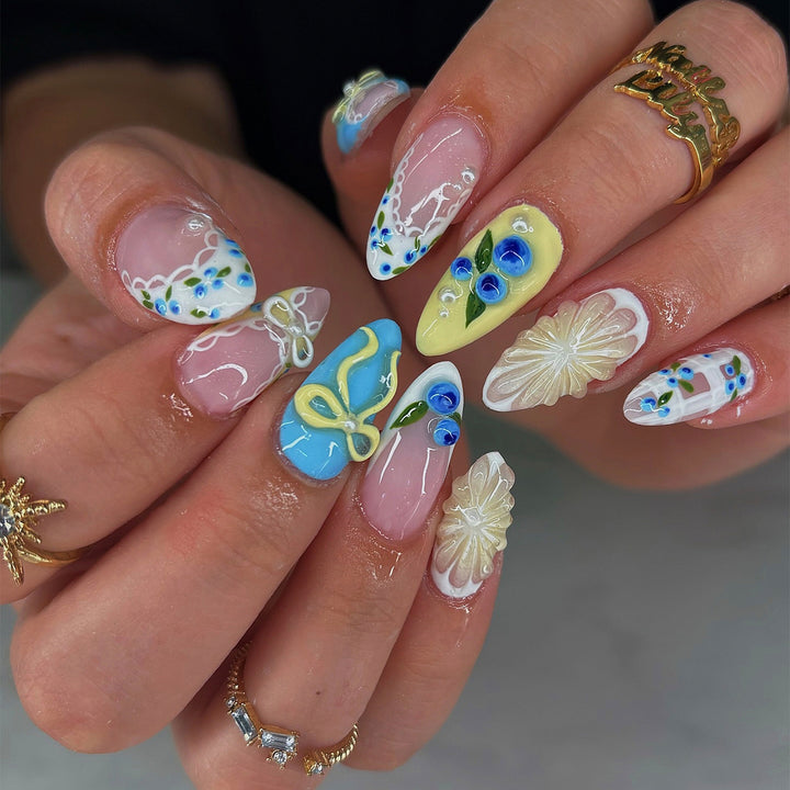 Artistic 3D Decorative Press-On Nail Set