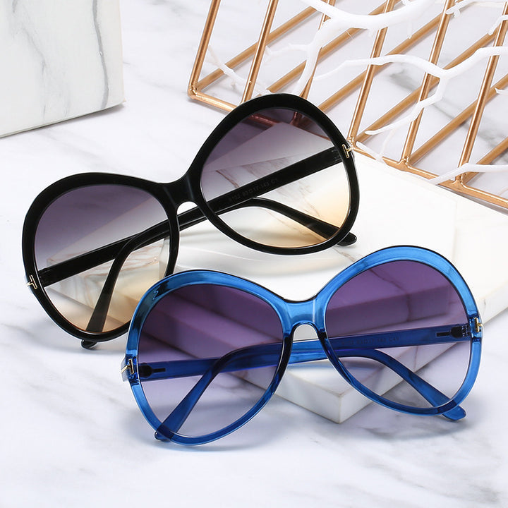 Fashion-Forward Oversized Butterfly Sunglasses Stornfield