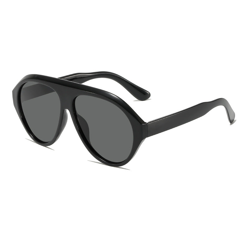 Trendsetting Oversized Retro Sunglasses Stornfield