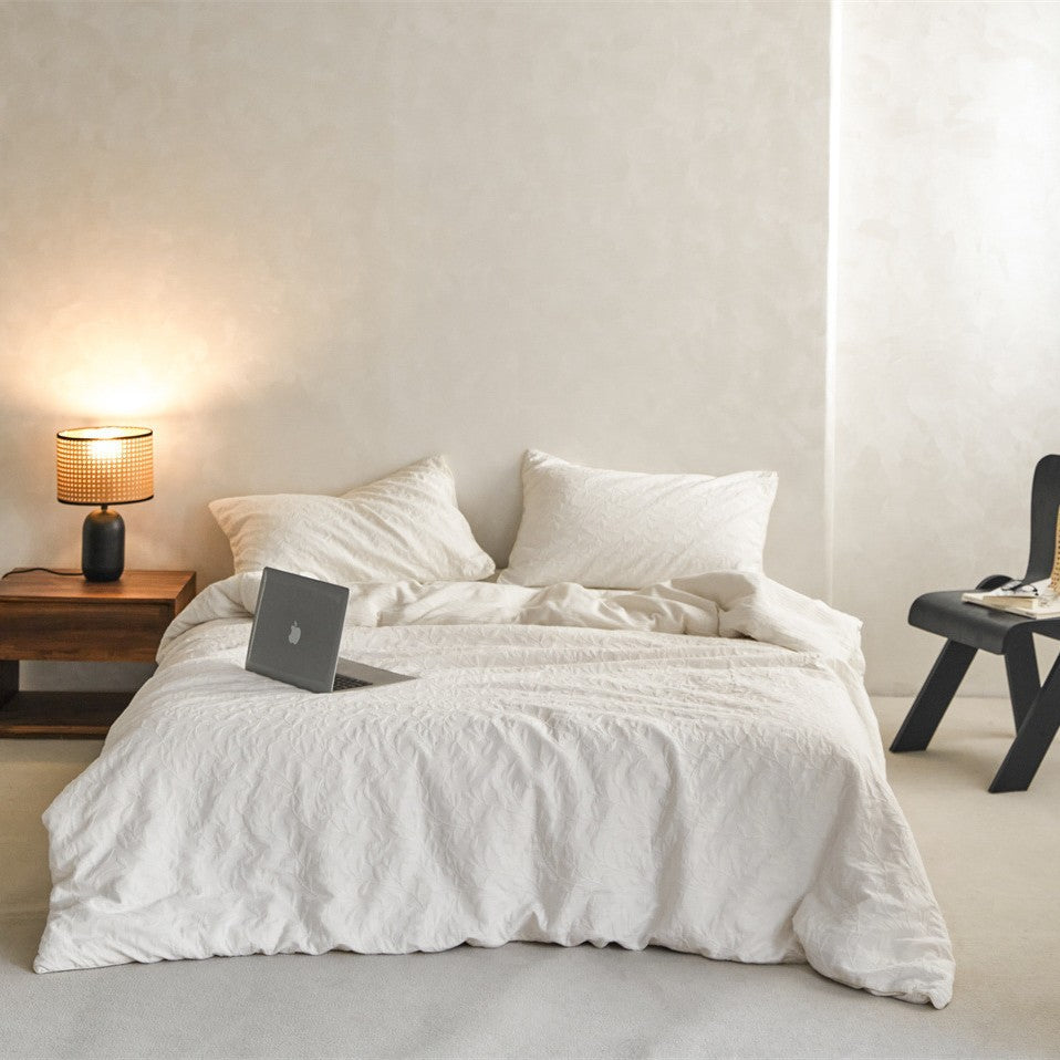 Luxurious cotton jacquard bedding set with embossed floral relief