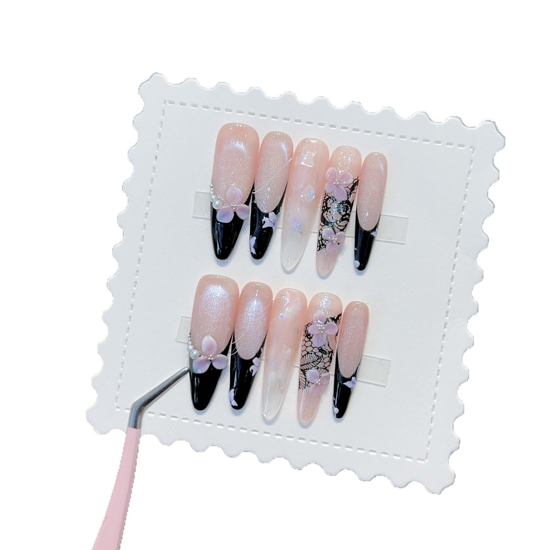 Artificial Nails In Elegant Floral Design Stornfield