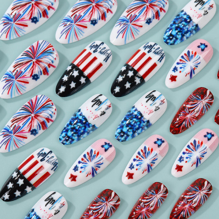 Artificial nails with patriotic designs Stornfield
