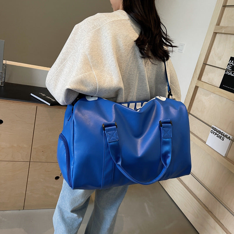 Sporty Travel Bag With Spacious Interior Compartment And Durable Material Stornfield