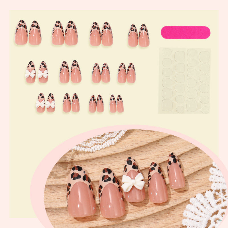 Elegant Animal Print Press-On Nail Set Stornfield