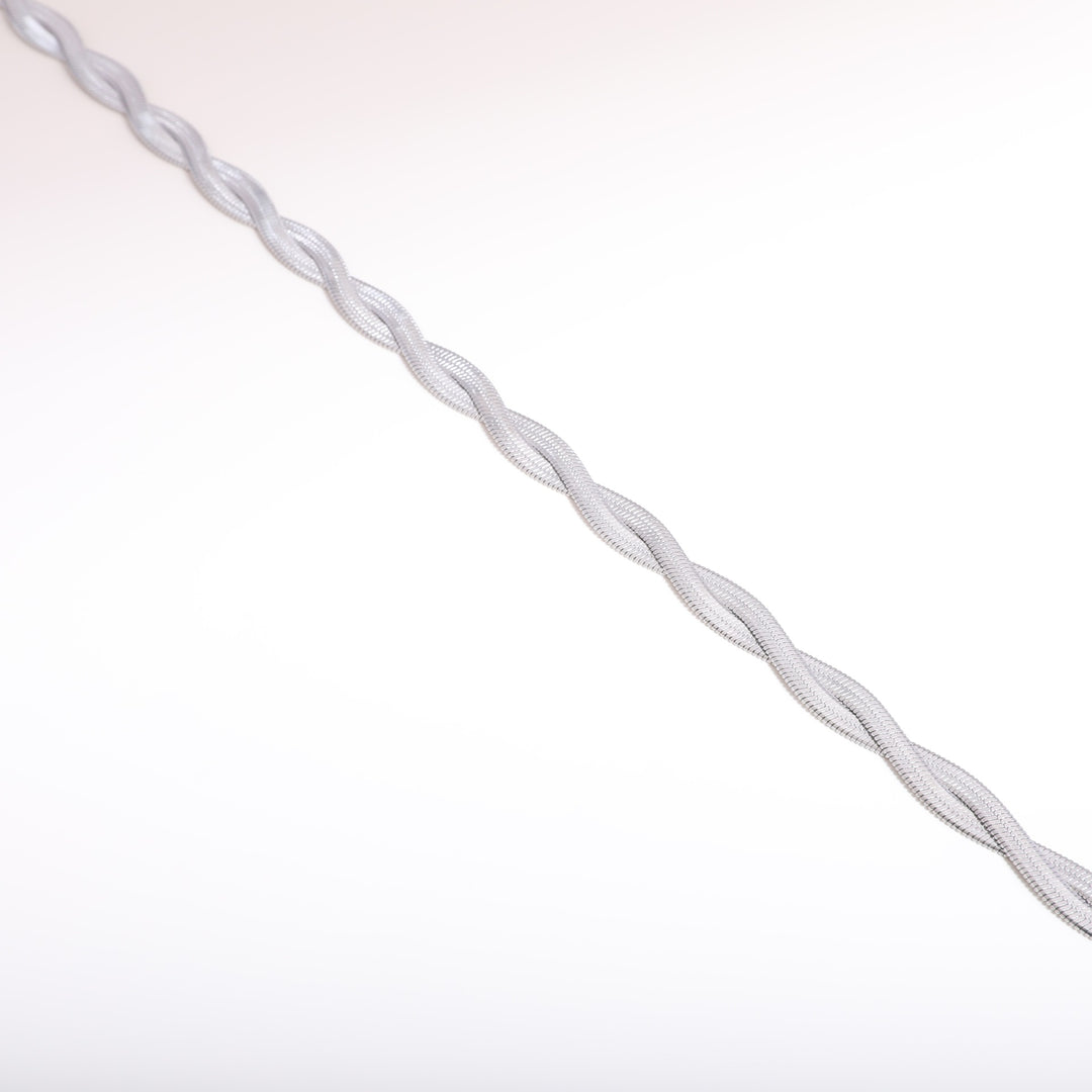 Elegant Textured Wire Bracelet Stornfield